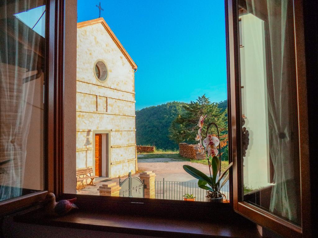 Alba Dei Due Soli B&B Nocera Umbra Quarto foto