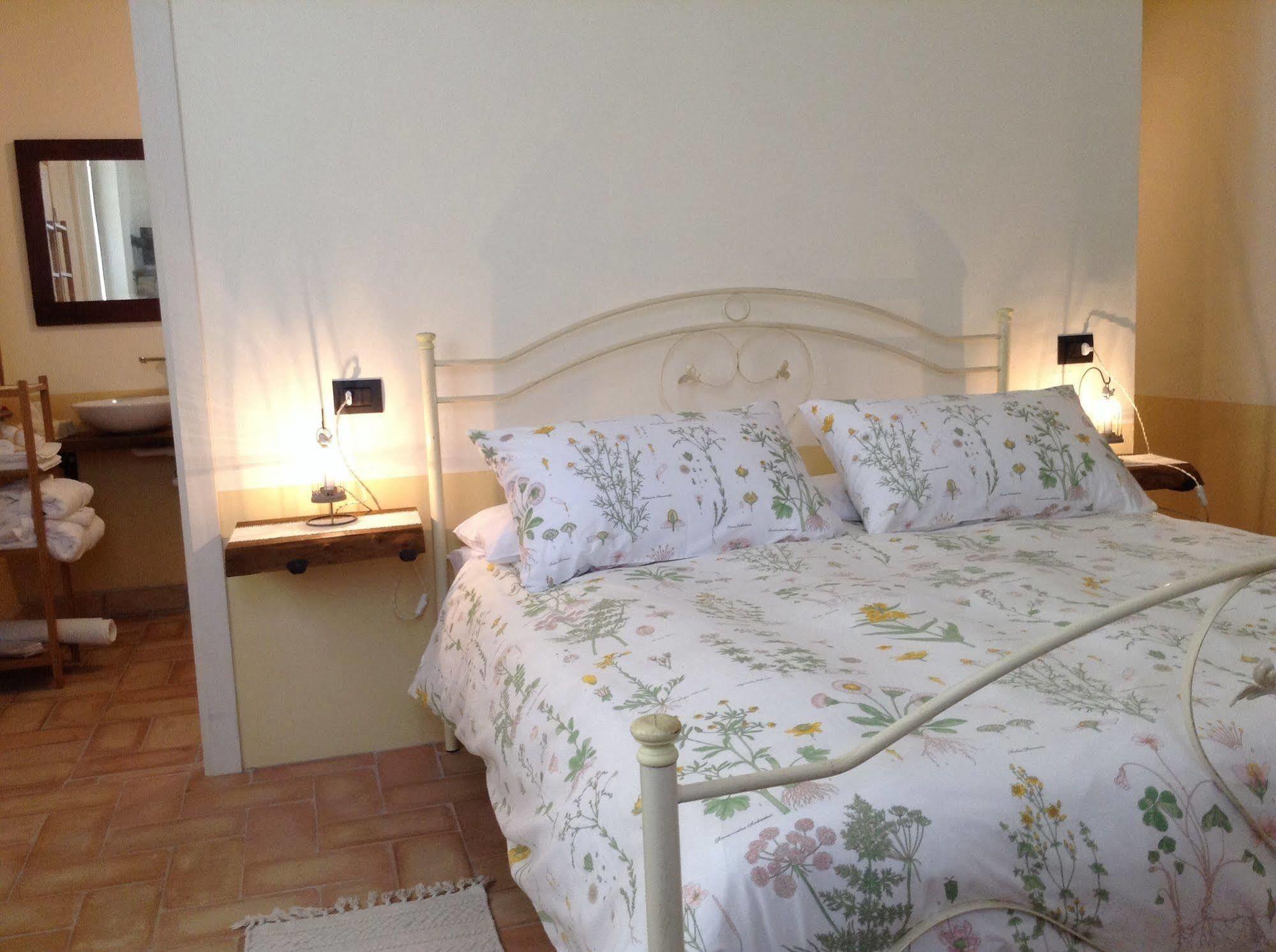Alba Dei Due Soli B&B Nocera Umbra Exterior foto